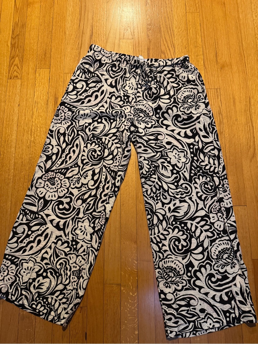 JohnPaulRichard Black & White Floral Paisley Wide Leg Pants Size L Resortwear